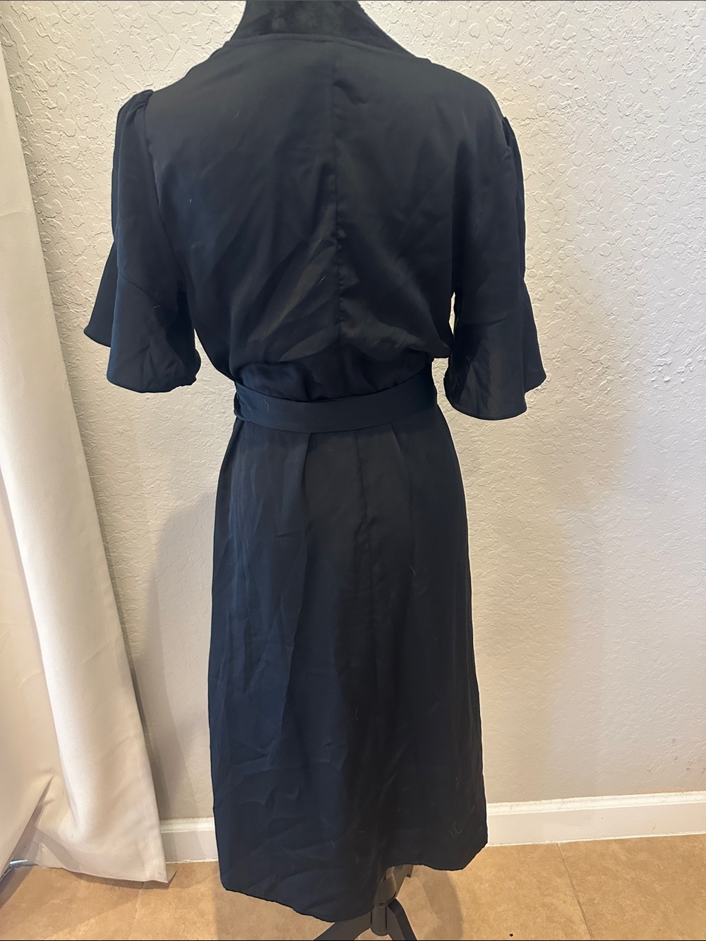 Who What Wear Black Wrap Midi Dress - Picture 4 of 4